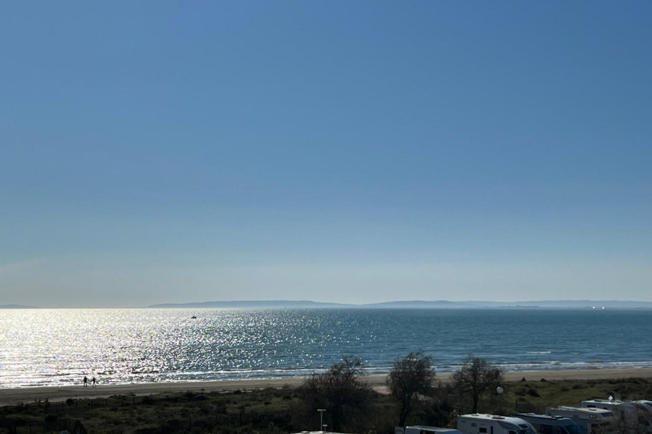 Le Soleil Couchant Studio Vue Mer Le Grau-du-Roi Bagian luar foto